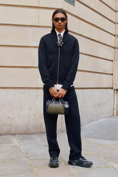 Look 12